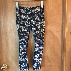 Lululemon yoga pants
